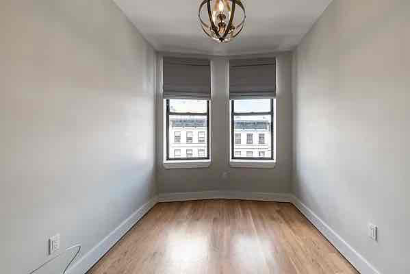 632 STERLING PL