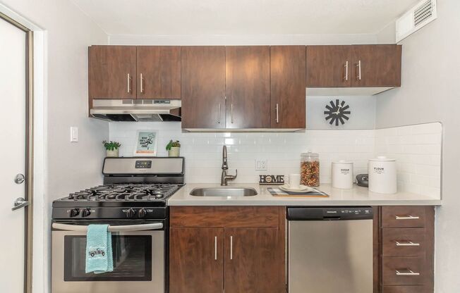 1 bed, 1 bath, 630 sqft, $1,225, Unit 1002