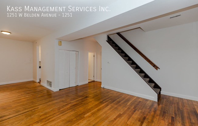 1251 W BELDEN AVE