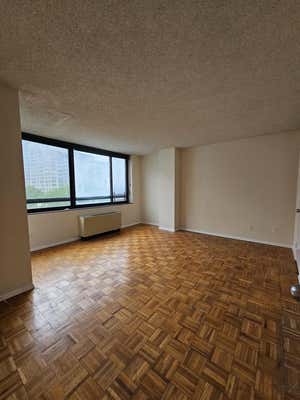 1 bed, 1 bath, 846 sqft, $2,850, Unit 14C