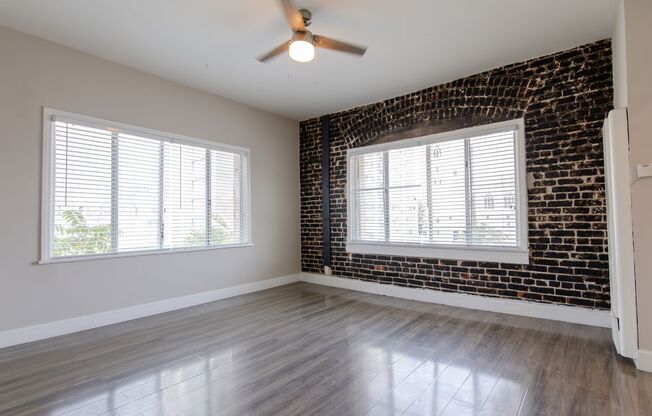 1 bed, 1 bath, 650 sqft, $1,695, Unit 201