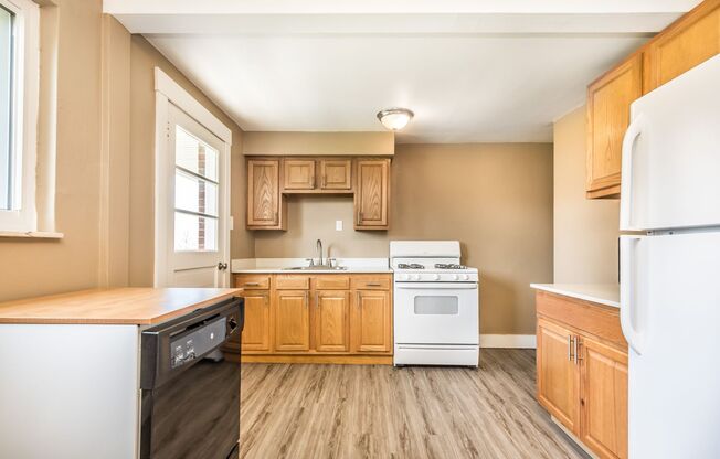 1204 Maple St.