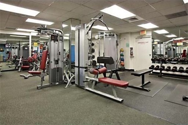 2 beds, 2 baths, 1,025 sqft, $4,200, Unit 602