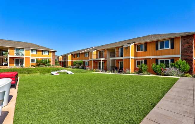 Indigo Apartments Green Space
