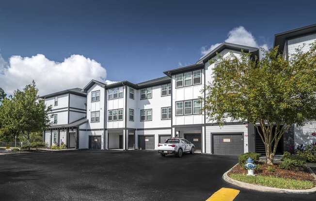 The Point at Tamaya Luxury Apartments in Jacksonville, FL 32246 Attached Garages