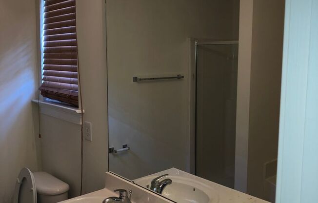 Lovely 3 bedroom town home in Recency Park