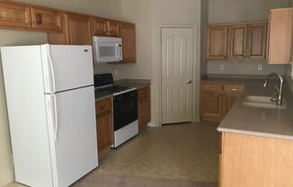 3 beds, 2.5 baths, $1,900