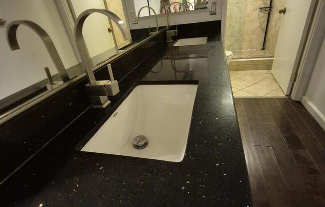 2 beds, 2 baths, 1,264 sqft, $3,100, Unit 207