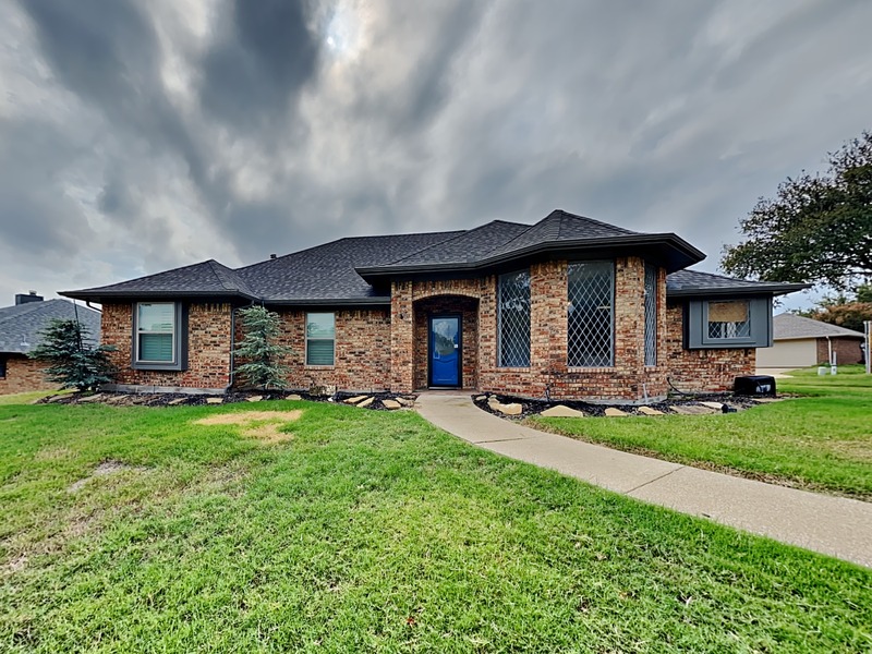 2216 CARMEL DR