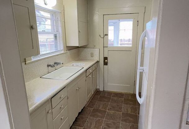 Cozy One Bedroom Cottage