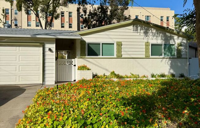 Beautiful 3 Bed/2 Bath Walking Distance from SDSU!