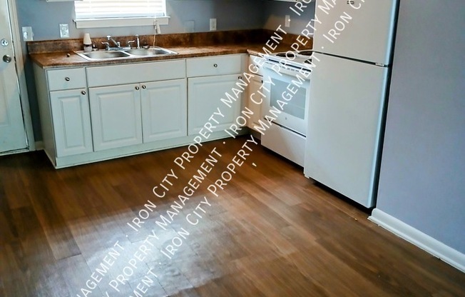 11 EUMAR CT NW