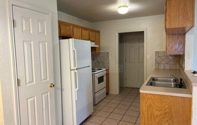 2 beds, 2 baths, $1,050