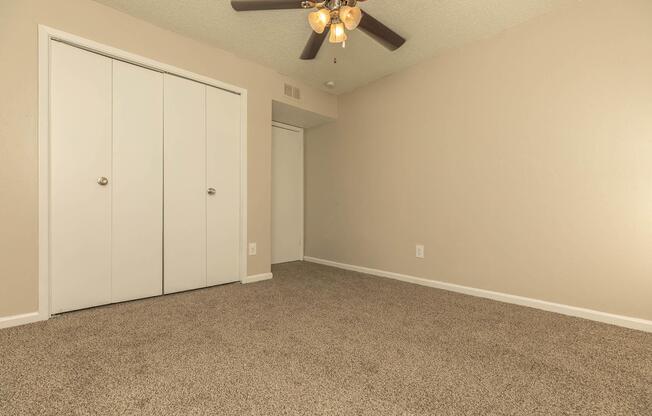 3 beds, 2 baths, 1,250 sqft, $1,275