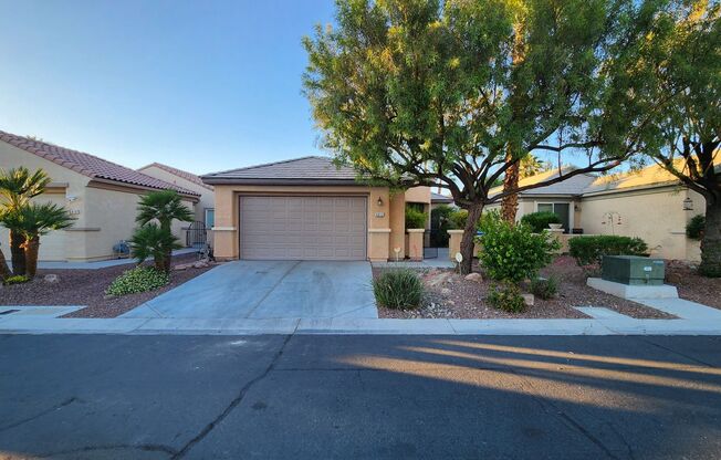 Gorgeous short or long term rental:3 Bed/2Bath, 1-Story Home located in the North part of the valley
