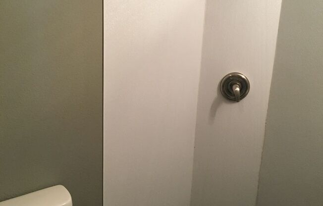 1 bed, 1 bath, 650 sqft, $650, Unit Unit A