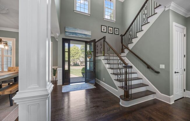 Gorgeous 4 Bedroom in Lake Norman w/ Boat Slip Available