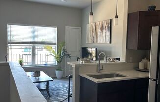 1 bed, 1.5 baths, 750 sqft, $1,445