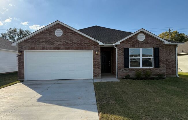 Beautiful 4 bed/2bath new construction home in Oneta Farms!