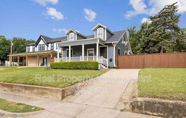 715 S BARNETT AVE