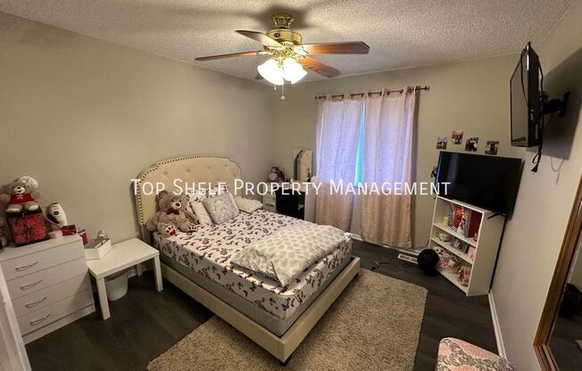 3 beds, 1.5 baths, 1,200 sqft, $1,325