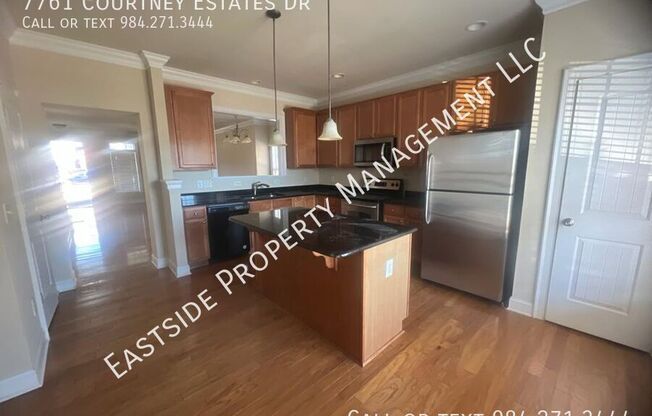 7761 COURTNEY ESTS DR