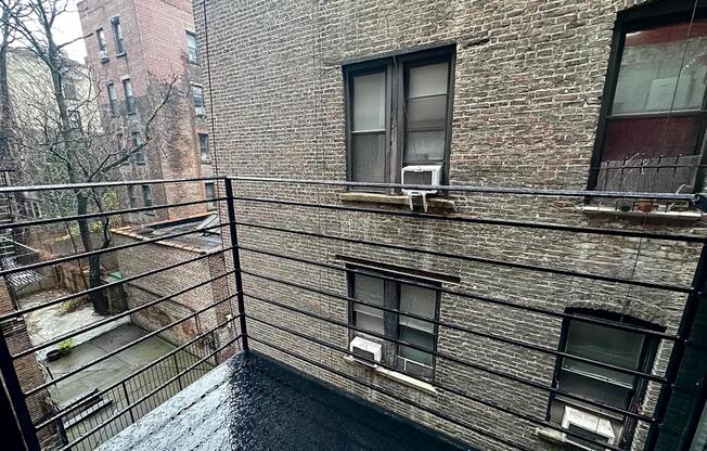 2 beds, 1 bath, $5,495, Unit 2C