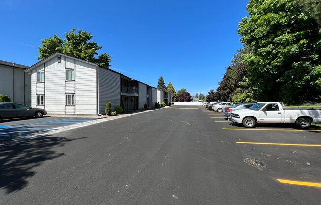 2 beds, 1 bath, 780 sqft, $1,100, Unit 1