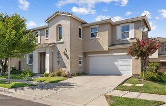 NICE TWO STORY HOME IN NATOMAS!