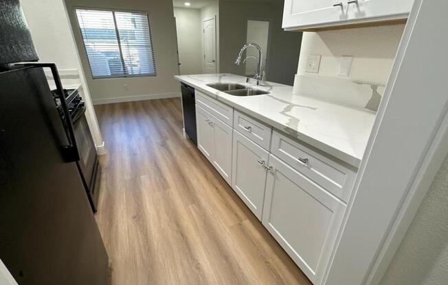 2 beds, 2 baths, 1,002 sqft, $1,500, Unit UNIT 1008