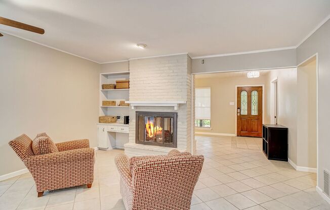 Welcome to this beautiful 3-bedroom, 2-bathroom house located in the vibrant city of San Antonio, TX.