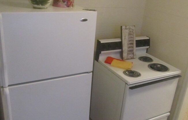 2 beds, 1.5 baths, 1,000 sqft, $945, Unit BA-15
