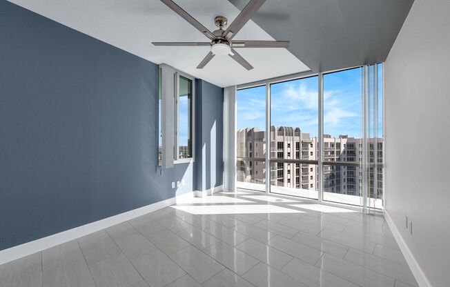 2 beds, 2 baths, $2,850, Unit #1911