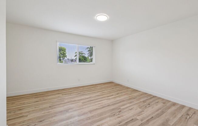 2 beds, 1.5 baths, 1,215 sqft, $3,840, Unit 601