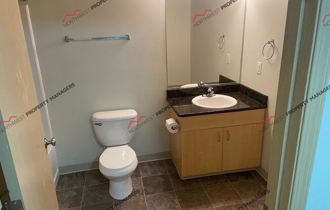 1 bed, 1 bath, 747 sqft, $1,350, Unit C-211