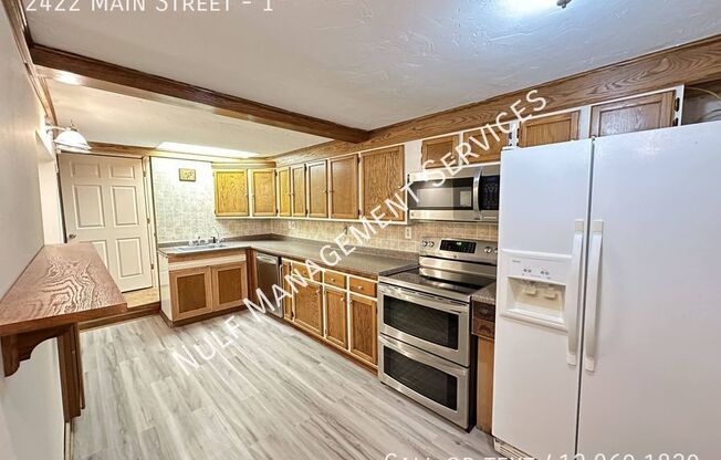 2422 MAIN ST