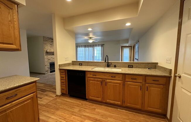 2 beds, 2 baths, $2,200