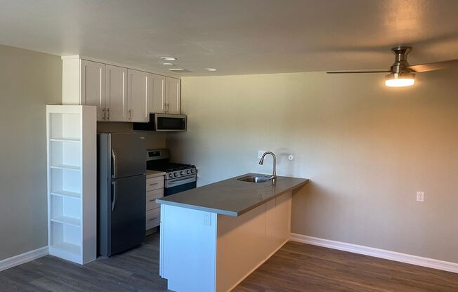 1 bed, 1 bath, 650 sqft, $1,595, Unit 6