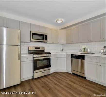 11 Highland Avenue