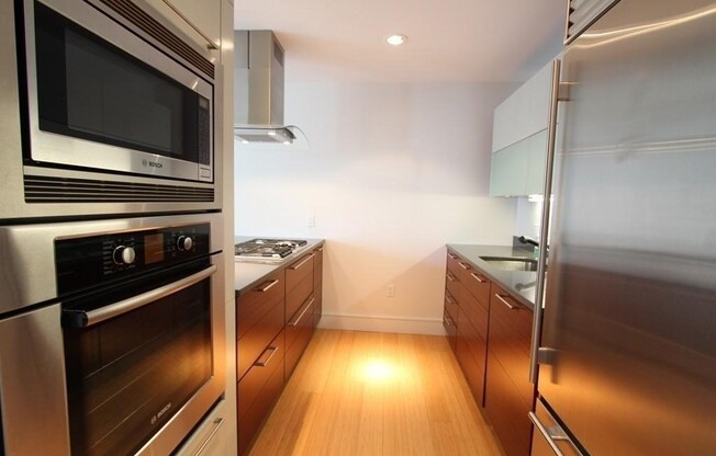 2 beds, 2 baths, 1,117 sqft, $5,850, Unit 2302