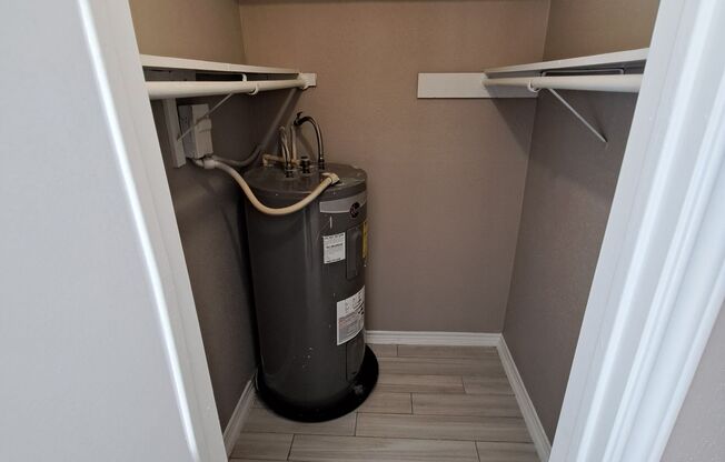 1 bed, 1 bath, 612 sqft, $950, Unit 3417