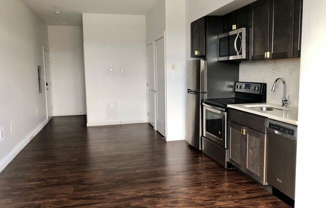Studio, 1 bath, 400 sqft, $1,262.5, Unit 403