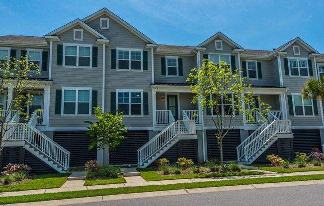Beautiful Oyster Point Townhome - Mt. Pleasant