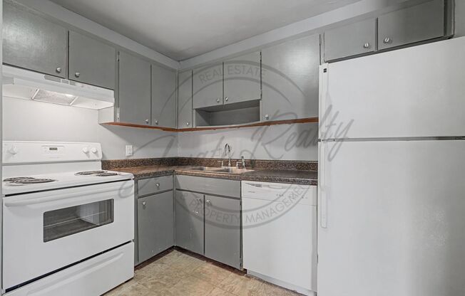 2 beds, 1 bath, $1,099, Unit UNIT C 49