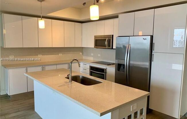 999 SW 1st Ave unit 3206 (A11751853)