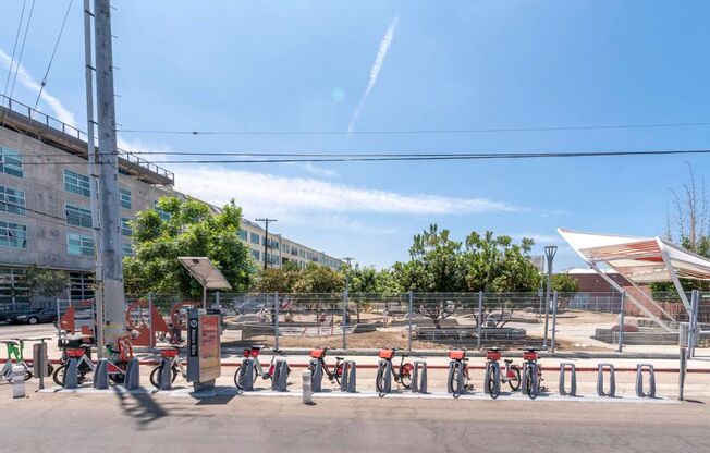 2 beds, 2 baths, 1,311 sqft, $4,900, Unit 527 Molino Unit 107