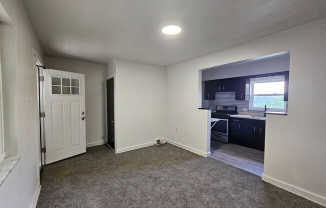 Newly updated 3 bedroom 2 bathroom home in South Side!