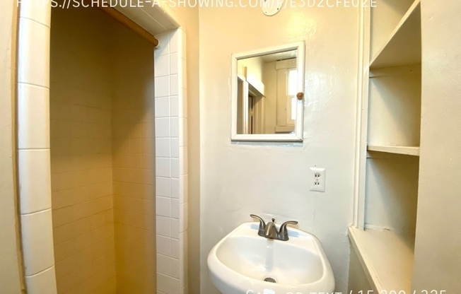 6 ORANGE DR