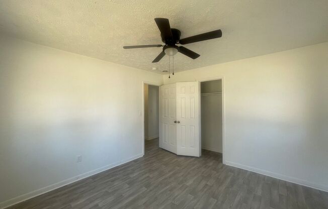 3 beds, 1 bath, $995