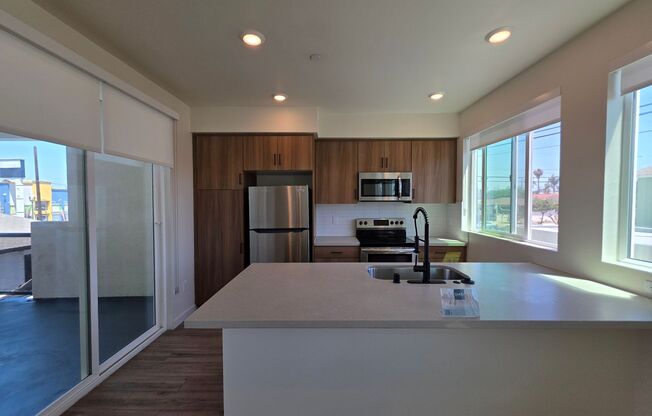 611 Highland